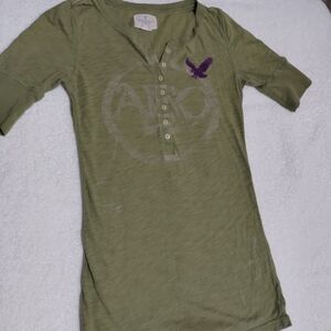 American eagle juniors small t shirt